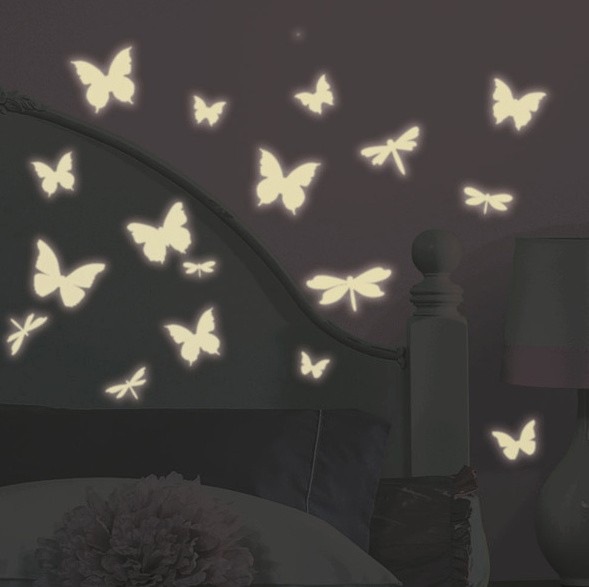 Room mates väggdekal fjärilar och trollsländor självlysande