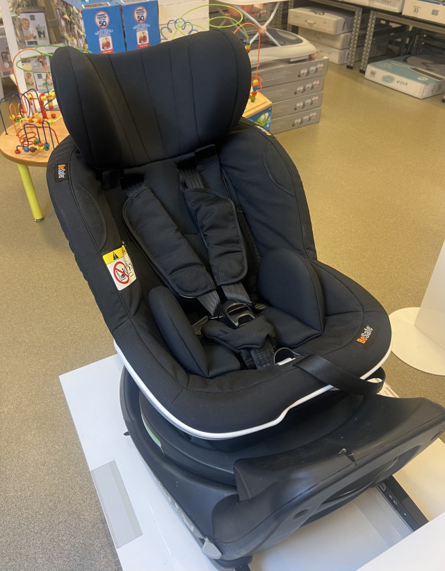 Besafe bilstol izi twist i-size fresh black cab SISTA EX