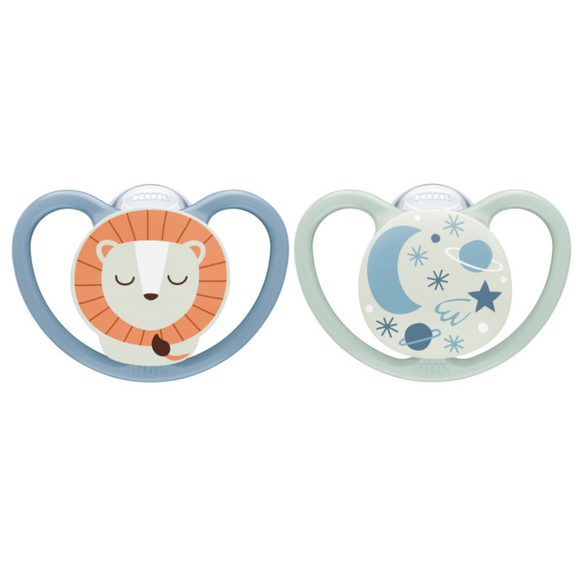 Nuk napp space night & day silikon 18-36mån lejon/måne 2-pack