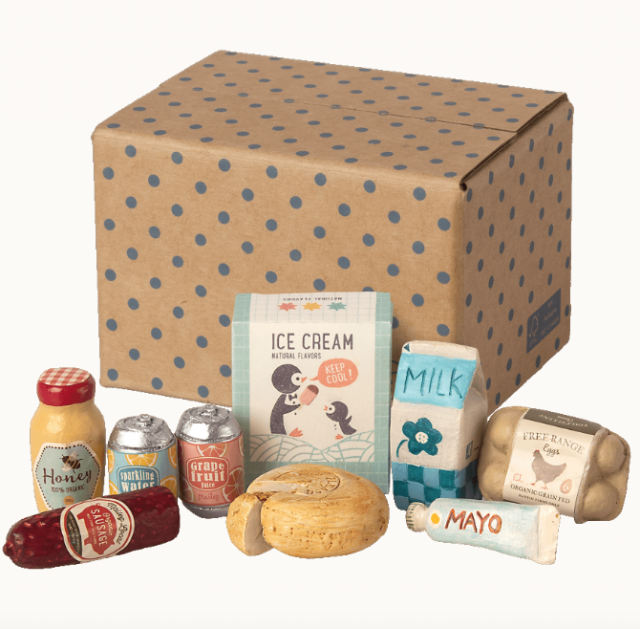 Maileg miniature grocery box
