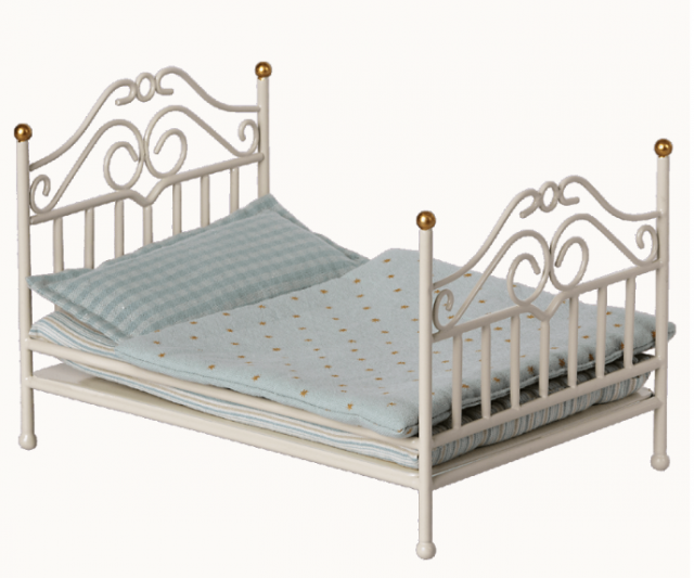 Maileg vintage bed off white