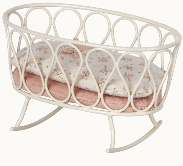 Maileg cradle with sleeping bag My rose