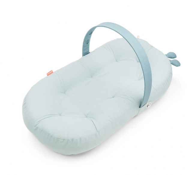 Done by deer cozy lounge raffi med lekbåge blue